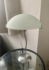 Vintage Retro Chrome Squiggle