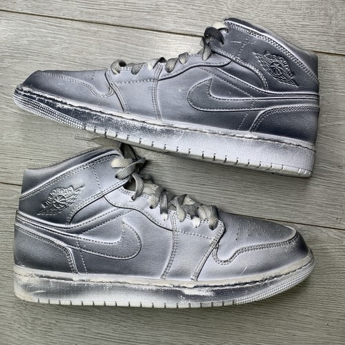 Nike air jordan mid - air,