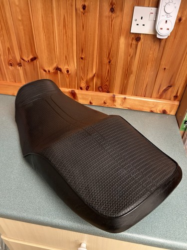Kawasaki zrx1200 seat - kawasaki,