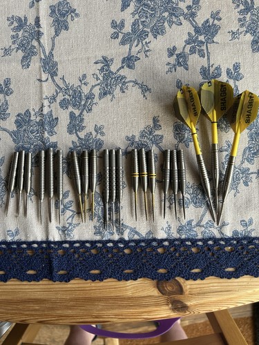 Job lot darts 22g 23g - 22g, 25g