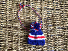 New hand knitted glasgow - new,