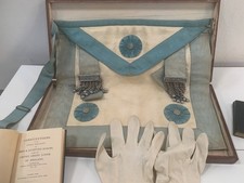 Masonic regalia in presentation case with books and certificate - VG 1926