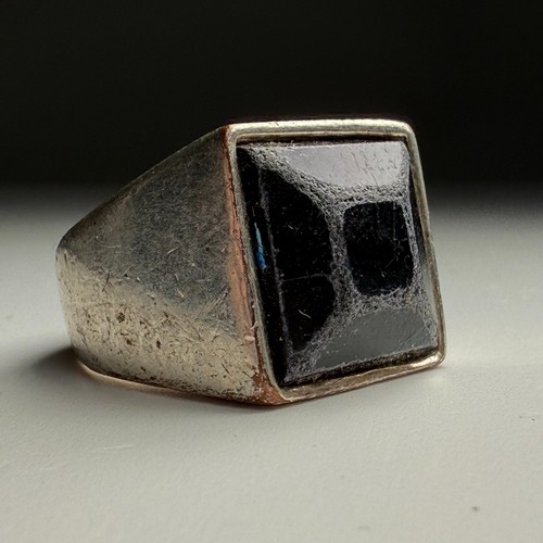 Ring silver tone - signet,
