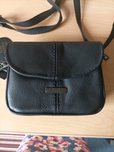 Bnwt black leather lorenz - leather,