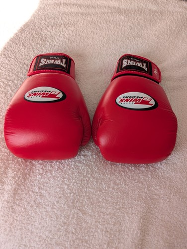 Twins muay thai boxing gloves - thai,