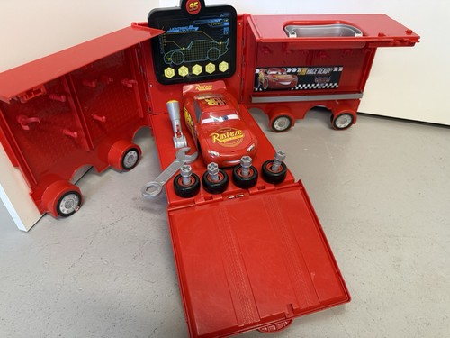 Disney pixar cars mack s - pixar, 3