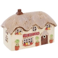 Village Pottery The Red Lion