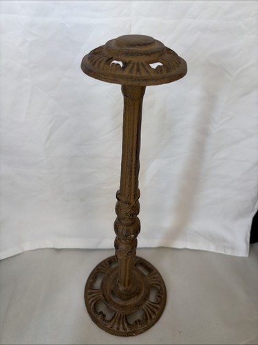 Vintage cast iron - 16”, hat