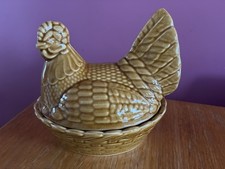 Vintage CHICKEN EGG HOLDER