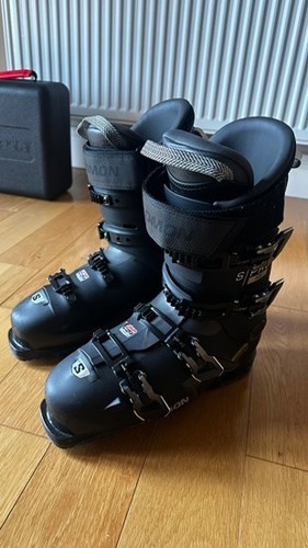 Salomon pro ski boots - s,