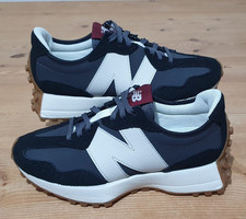 New Balance 327 Trainers -