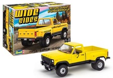 RMX-4546 Revell US 1/25 1980