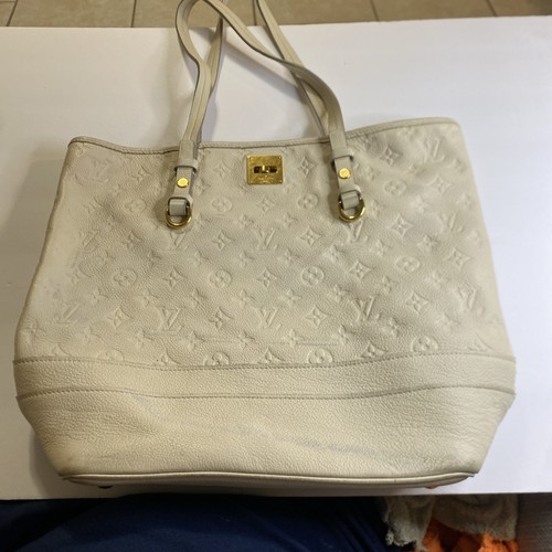 Louis vuitton lumineuse - louis, pm