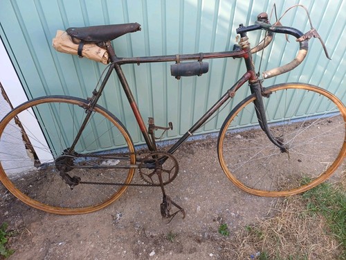 Bury 1930s vintage retro - 1930s,