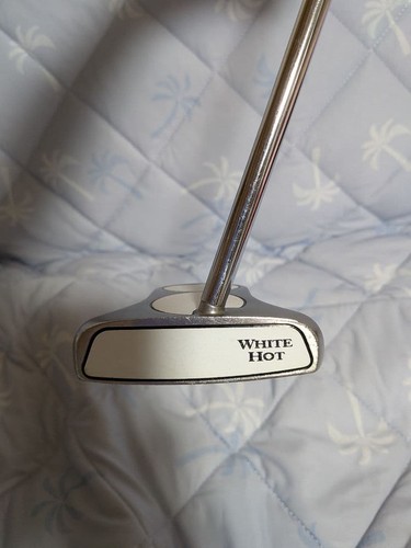 Odyssey white hot ball - hot,