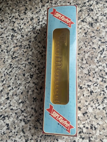 Harmonica super retro - style, 16