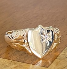 Gents 9ct  Gold Diamond Shield Signet Ring ~ Size V ~ 6.9g ~ B/ham 1978 ~ Fab!!