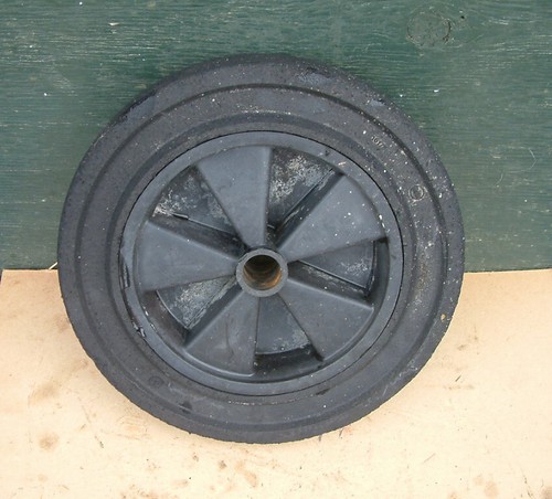 Rubber wheel stop - rubber, for