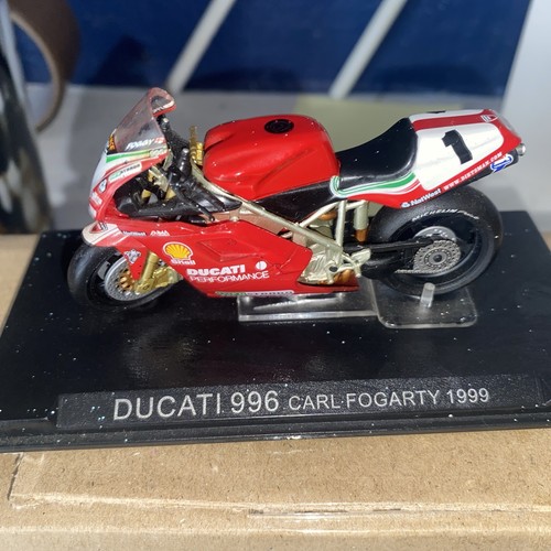 Carl fogarty ducati - carl,