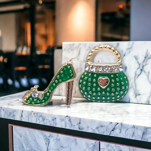 Green fashion diva mismatched - diva,