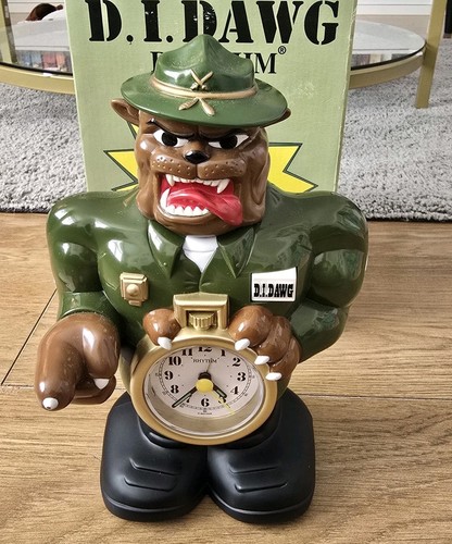 Vintage rhythm alarm clock - rhythm, di