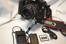 Canon EOS 30D 8.2 MP DSLR Camera -Kit