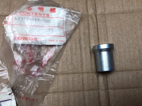 Honda rear wheel axle collar - honda,