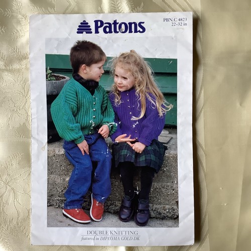 Patons knitting pattern 4823