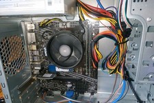 Gaming PC AMD Ryzen 3 4300GE