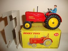 DINKY 300 MASSEY HARRIS TRACTOR - EXCELLENT in original BOX
