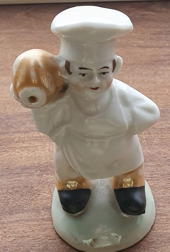 Small porcelain figurine a - porcelain,