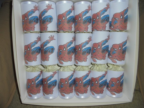 Box of 6 children - ***,