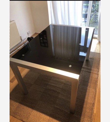 Black glass top extendable - black,