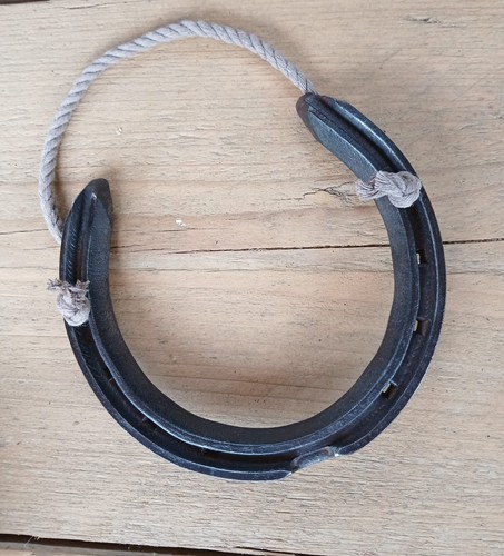 New genuine steel horseshoes - new,