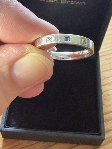 Beautiful platinum band ring - platinum,
