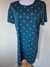 BNWT  ladies size 8-10 green