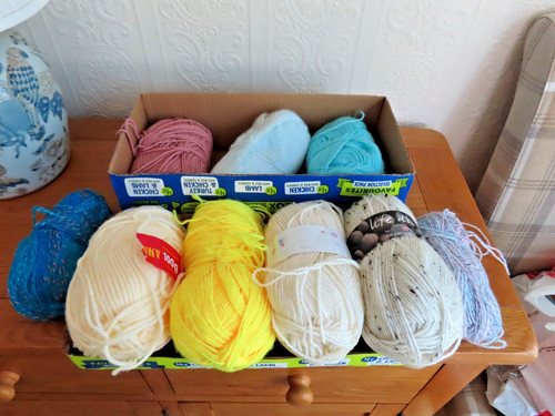Knitting wool job lot - job,