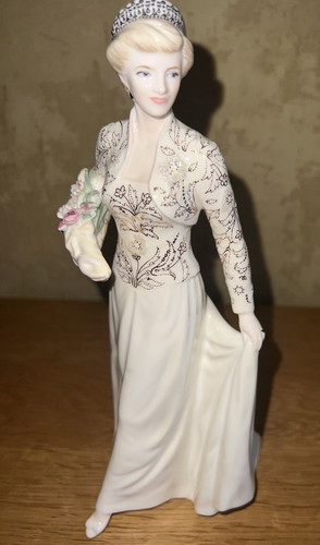 Coalport figurine diana the - coalport,