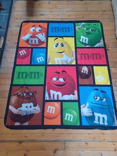 Multicolored blocked - m&m's,
