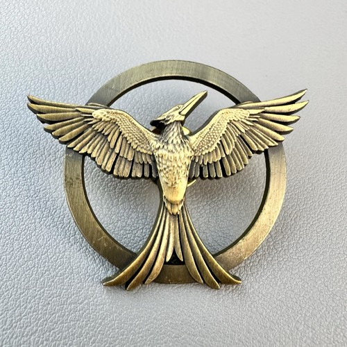Hunger games mockingjay - hunger, pin