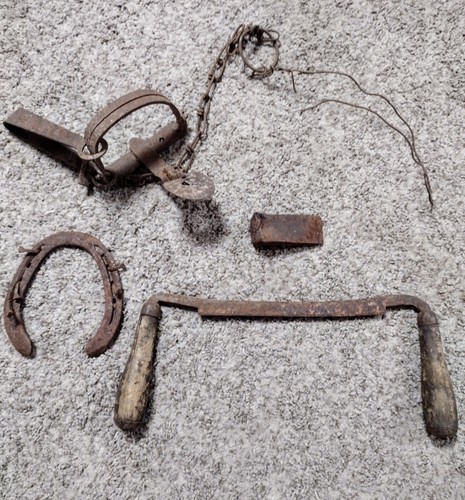 Vintage lot rustic - farm, tools