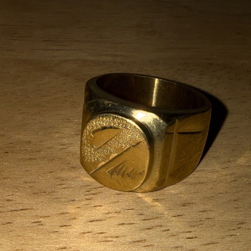 Vintage brass signet - ring, size