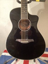 Guitar Solid Top Acoustic Vintage V100 MB rrp £250 1/2 rrp £125