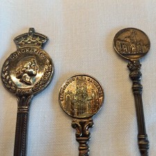  3x Silver Plate Spoons Queen