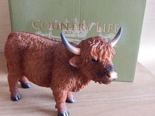 Highland cow ornament lesser - cow,