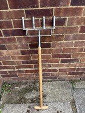 Kent & Stowe Stainless Steel Hollow Tine Lawn Aerator 4-Prong