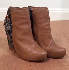 Ella moss Janelle booties Size