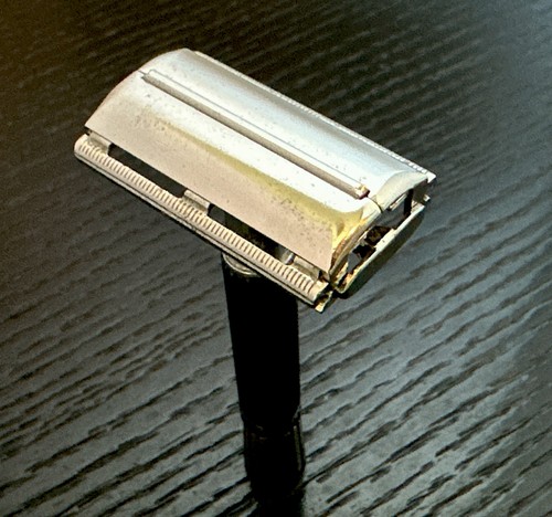 Vintage gillette black handle - vintage,