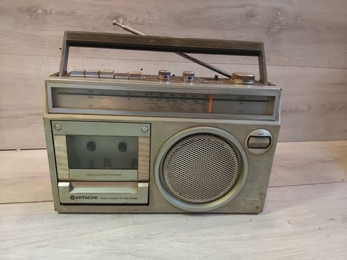 Hitachi radio cassette player - cassette,