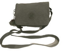 Kipling Grey Monkey Fenando